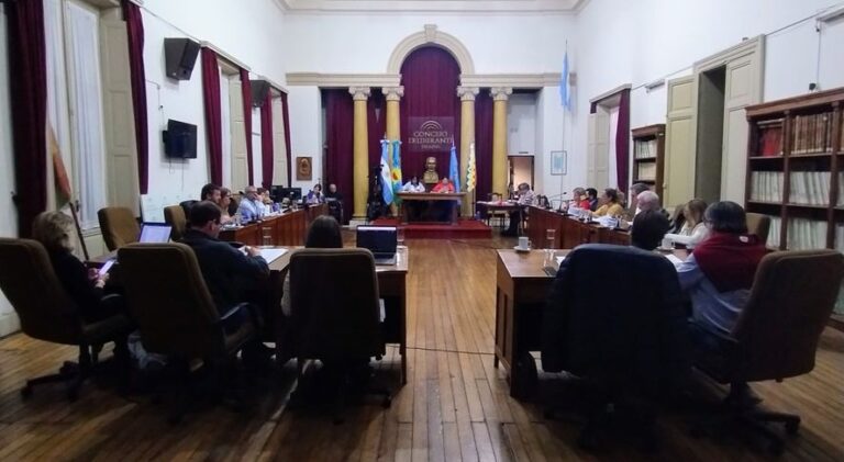 Azul: renunció un concejal por presunto caso de violencia de género