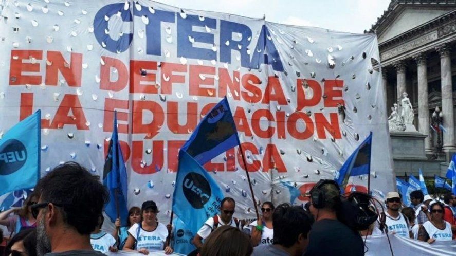 Arrancó la paritaria nacional para revisar los salarios de los docentes