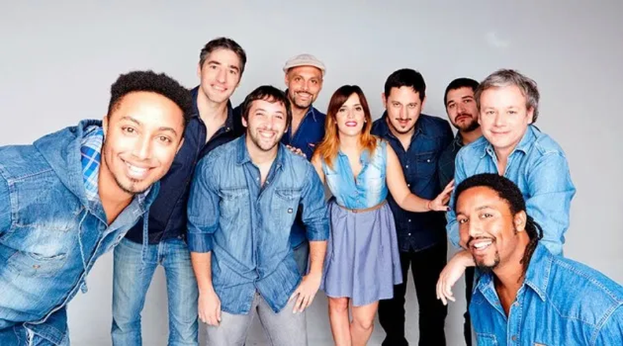 "Carinhosos" en el cierre musical de la noche de sábado