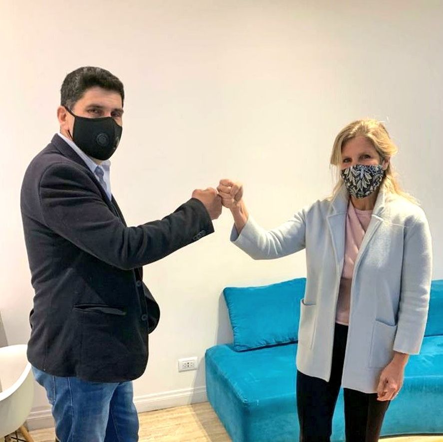 La legisladora Cynthia Hotton lanzó su candidatura con sello propio y armado evangélico.