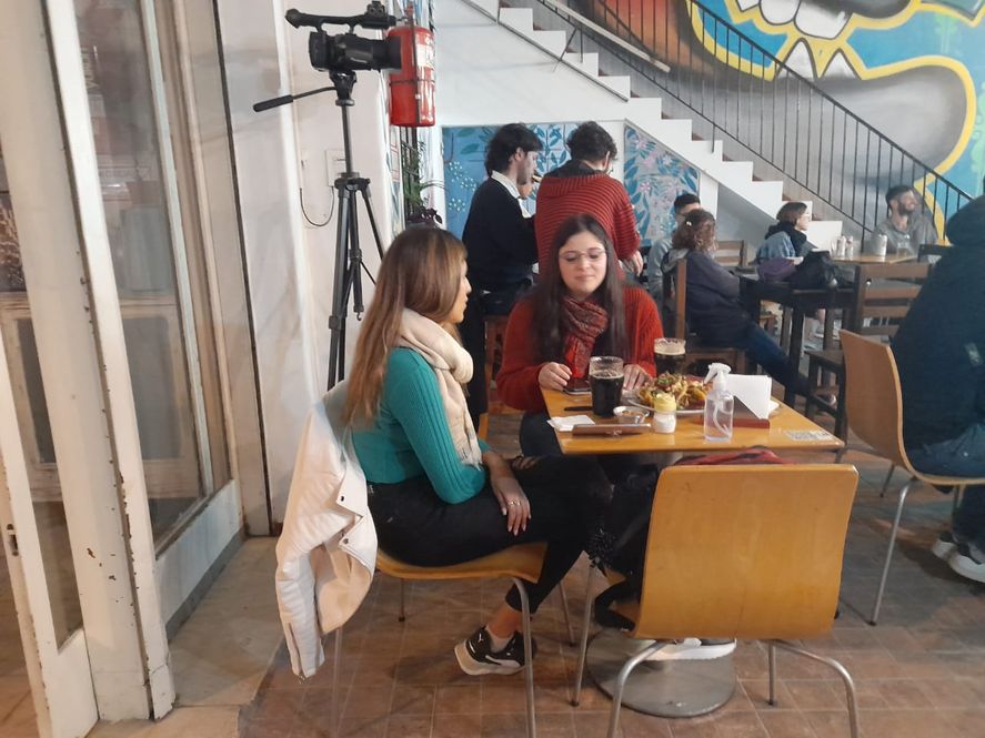 Cerveza y ciencia en un bar de La Plata