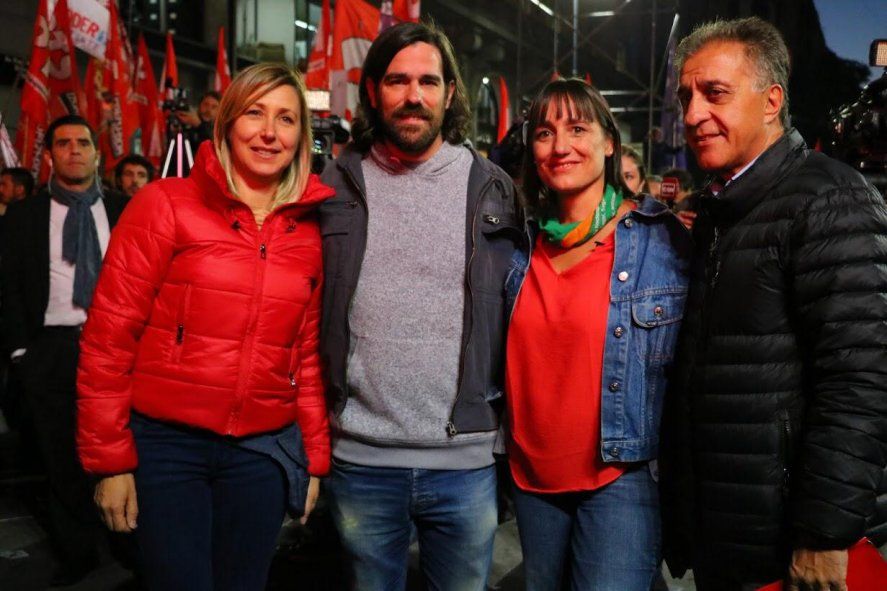 Nicolás Del Caño y Romina Del Pla, la fórmula del FIT en las elecciones 2021 de la provincia de Buenos Aires.