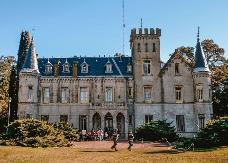 Destinos para viajar a Europa en 2022 sin salir de la provincia de Buenos Aires: Estancia La Candelaria