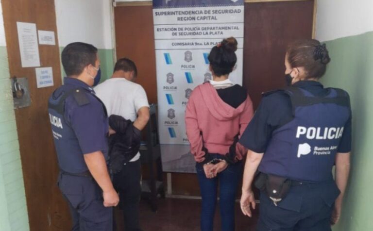 La Plata: Con un destornillador intentaron robar celulares y zapatillas en el Bosque