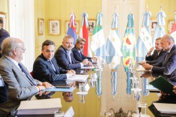 el gobierno le reclamo a caba que se haga cargo de los colectivos
