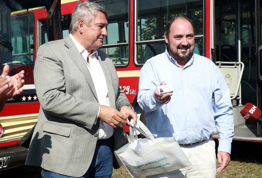 Este miércoles se restableció el servicio de transporte de la línea 381 que conecta Ranchos con Chascomús. Conocé los horarios y tarifas de los colectivos.