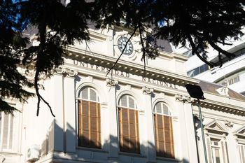 Según la Síntesis de Información Universitaria, creció el ingreso y el egreso de los universitarios