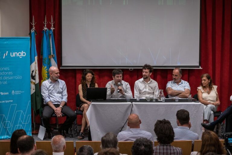 La UNaB presentó los primeros resultados de su Centro Universitario Pyme