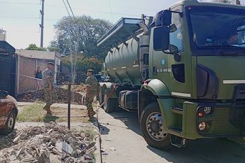 El Ejército ayudó a combatir la ola de calor.