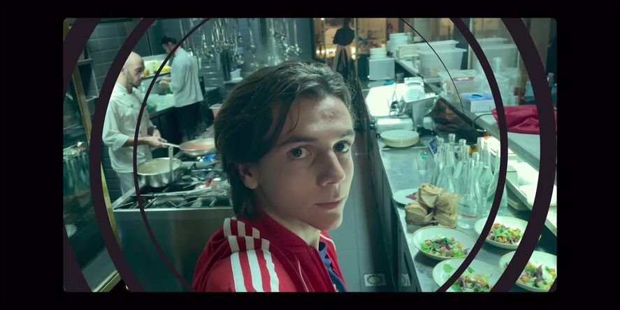 Marco Simon Puccioni es el director de esta película Italiana que se encuentra entre las tendencias de Netflix en Argentina.