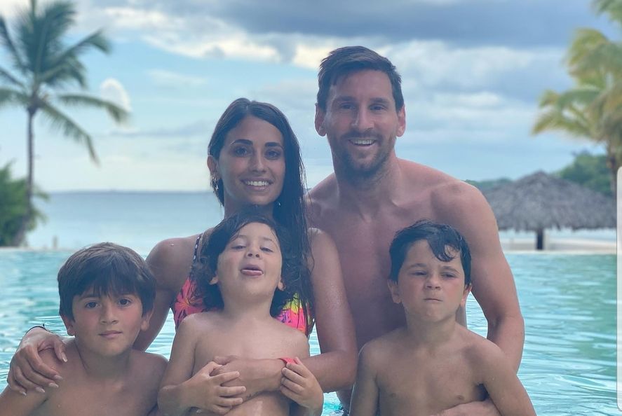 El pequeño Mateo Messi, el hijo del medio de Lionel y Antonela Roccuzzo, siempre dando la nota con sus caras pícaras. 