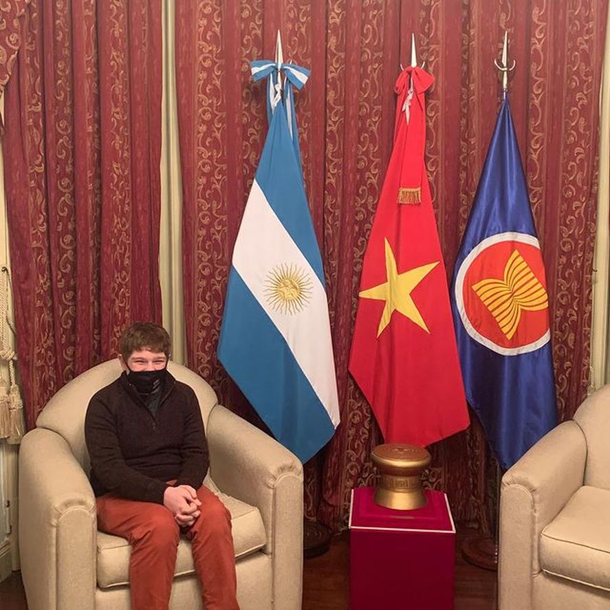 Al joven de San Isidro le apasionan las relaciones internacionales y quiere ser embajador