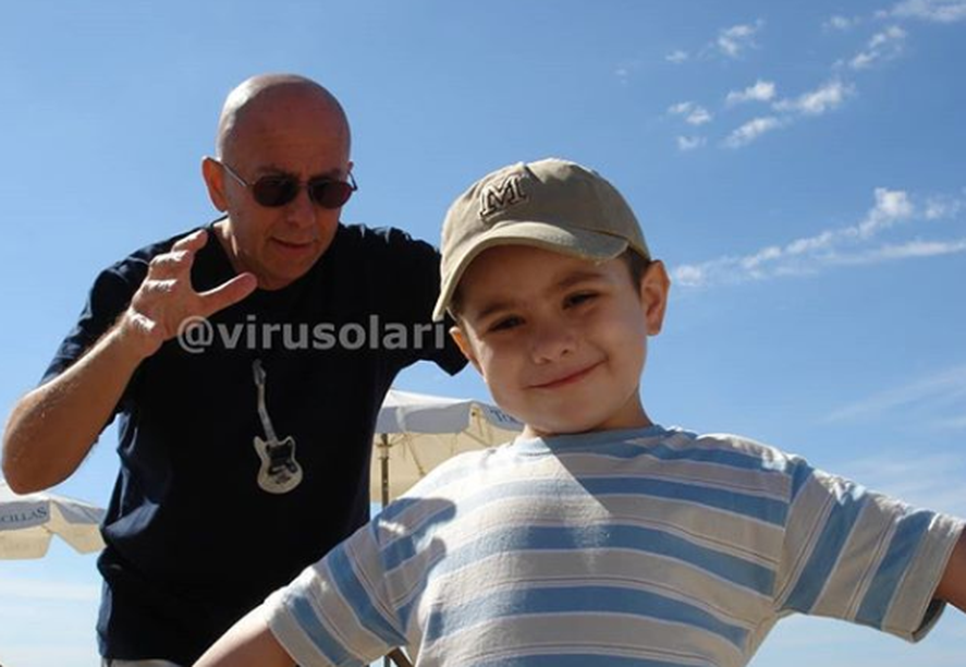 En 1986 el Indio Solari formó pareja con Virginia Mones Ruiz. Con ella fue padre de Bruno Solari, su único hijo, a finales de 2000.