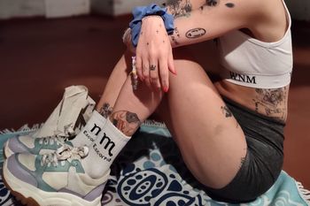 En el Día Mundial de la Poesía te presentamos a Melina Cueto, escritora platense.