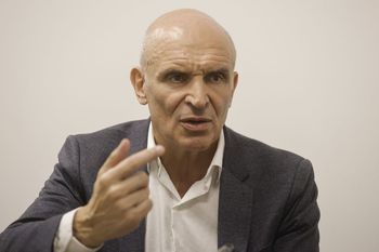 José Luis Espert se anotó a carrera por la gobernación