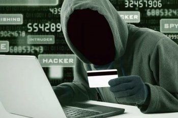 La mujer de 48 años fue engañada por mail en su casa de Chivilcoy
