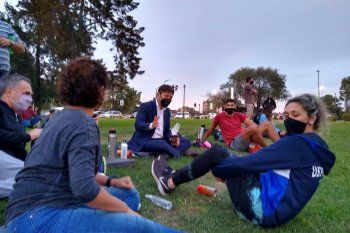sorprendieron a kicillof con mate en mano en una rambla de la plata