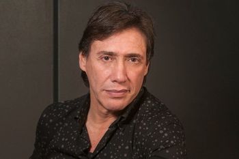 El actor Fabián Gianola sufrió una arritmia y se encuentra en reposo