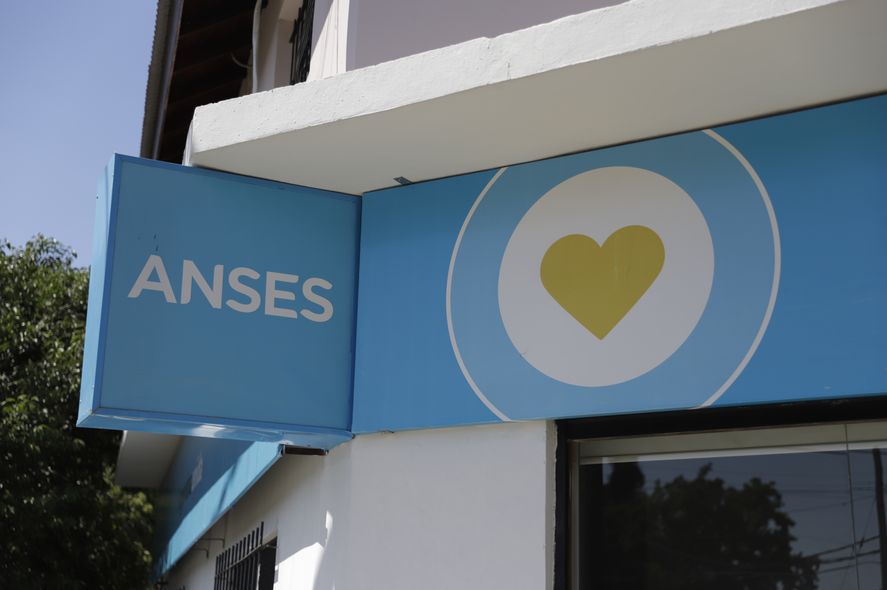 Continúa el calendario de pagos de ANSES correspondiente a este mes. Mirá quiénes cobran este martes 21 de noviembre.