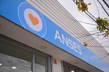 anses: quienes cobran hoy, 29 de noviembre, jubilaciones y pensiones, auh, aue, suaf