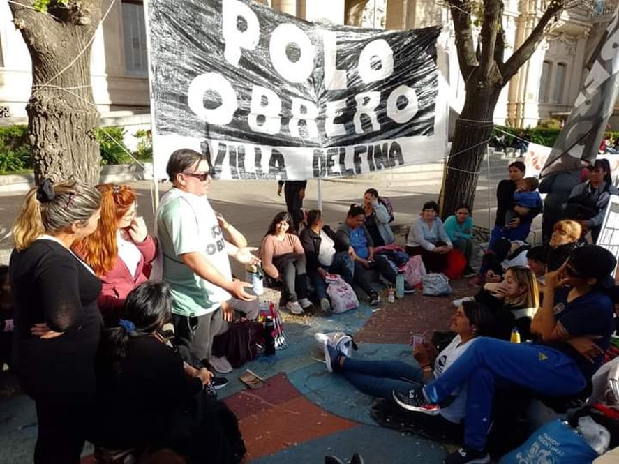Uno de los acampes en municipios bonaerenses, en este caso, Bahía Blanca