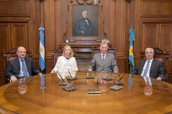 Las mujeres de la UCR piden paridad para la SUprema Corte