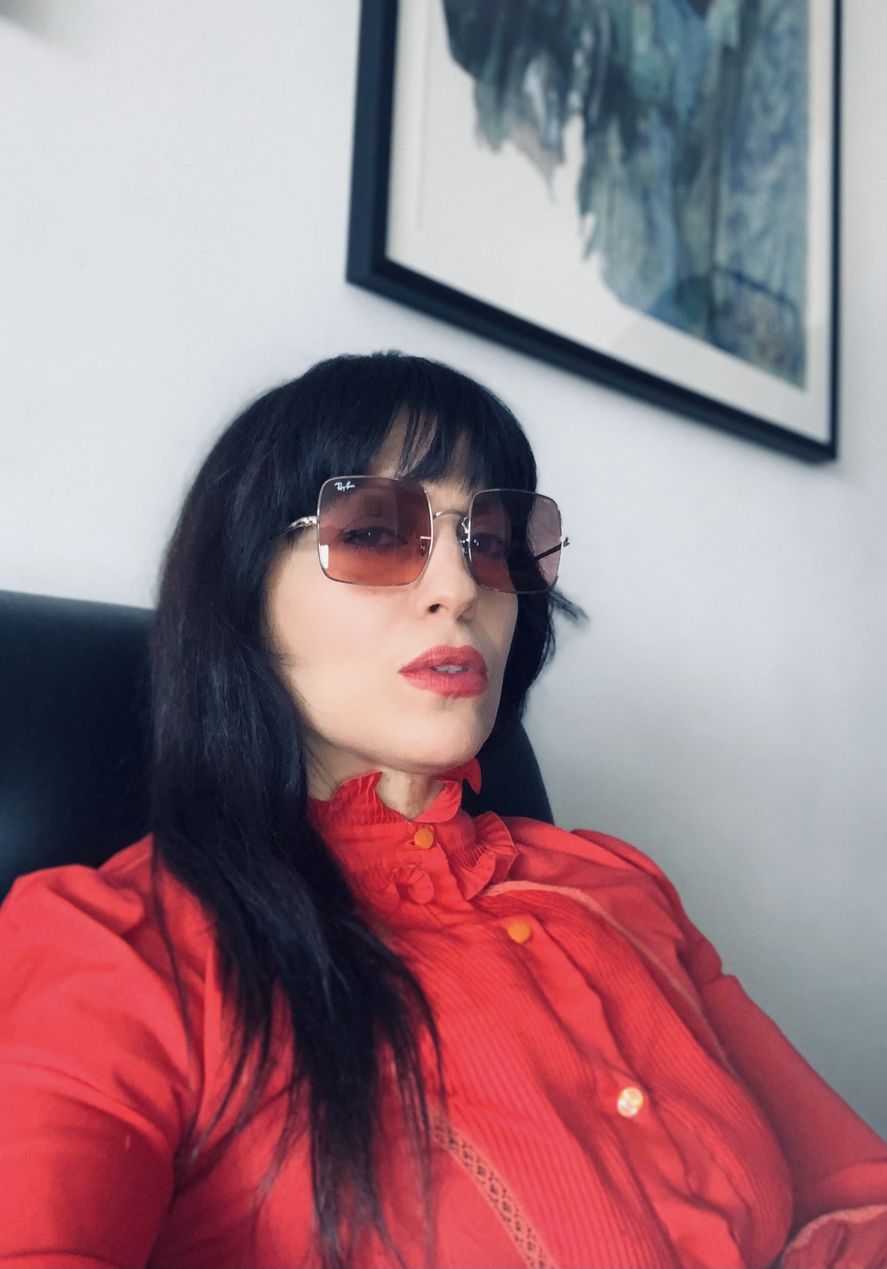 Hana llega a La Plata junto a Estelares. 