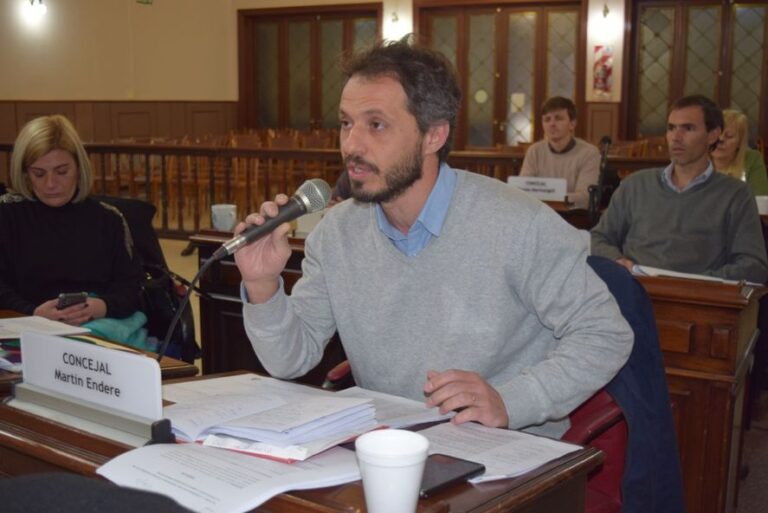 Olavarría: fuertes cruces por el incremento del boleto de colectivos