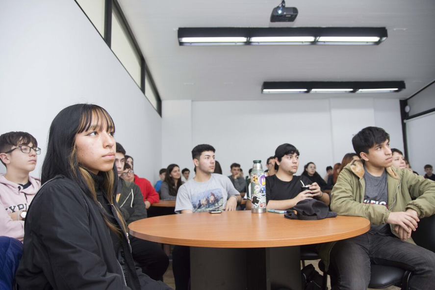 Experiencia es una iniciativa impulsada por la prosecretaría de Bienestar Universitario (UNLP) que promueve el intercambio con egresados de facultades.
