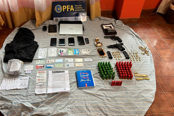 moreno: dos policias involucrados en venta de drogas y registros truchos
