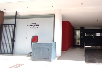 un arbitro de la plata fue victima de una violenta entradera
