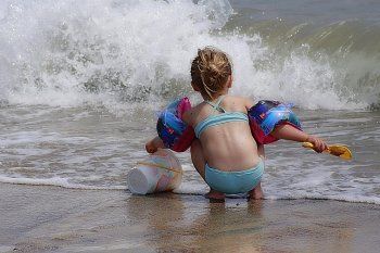 verano: como evitar el agotamiento y los golpes de calor en los mas chicos