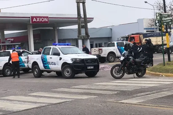 pergamino: una motociclista choco con un camion y murio