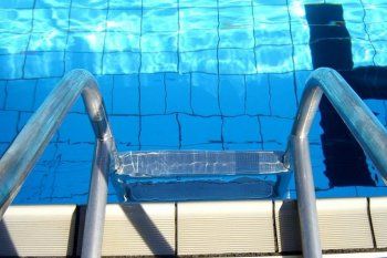 En verano los accidentes suelen suceder en playas, piletas o en la ruta.