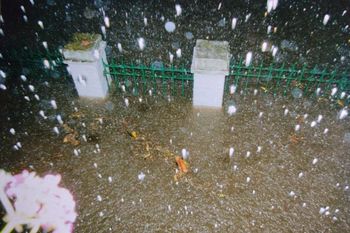 marcas de una ciudad bajo el agua: perdieron todo durante la inundacion de 2013 y temen que vuelva a ocurrir