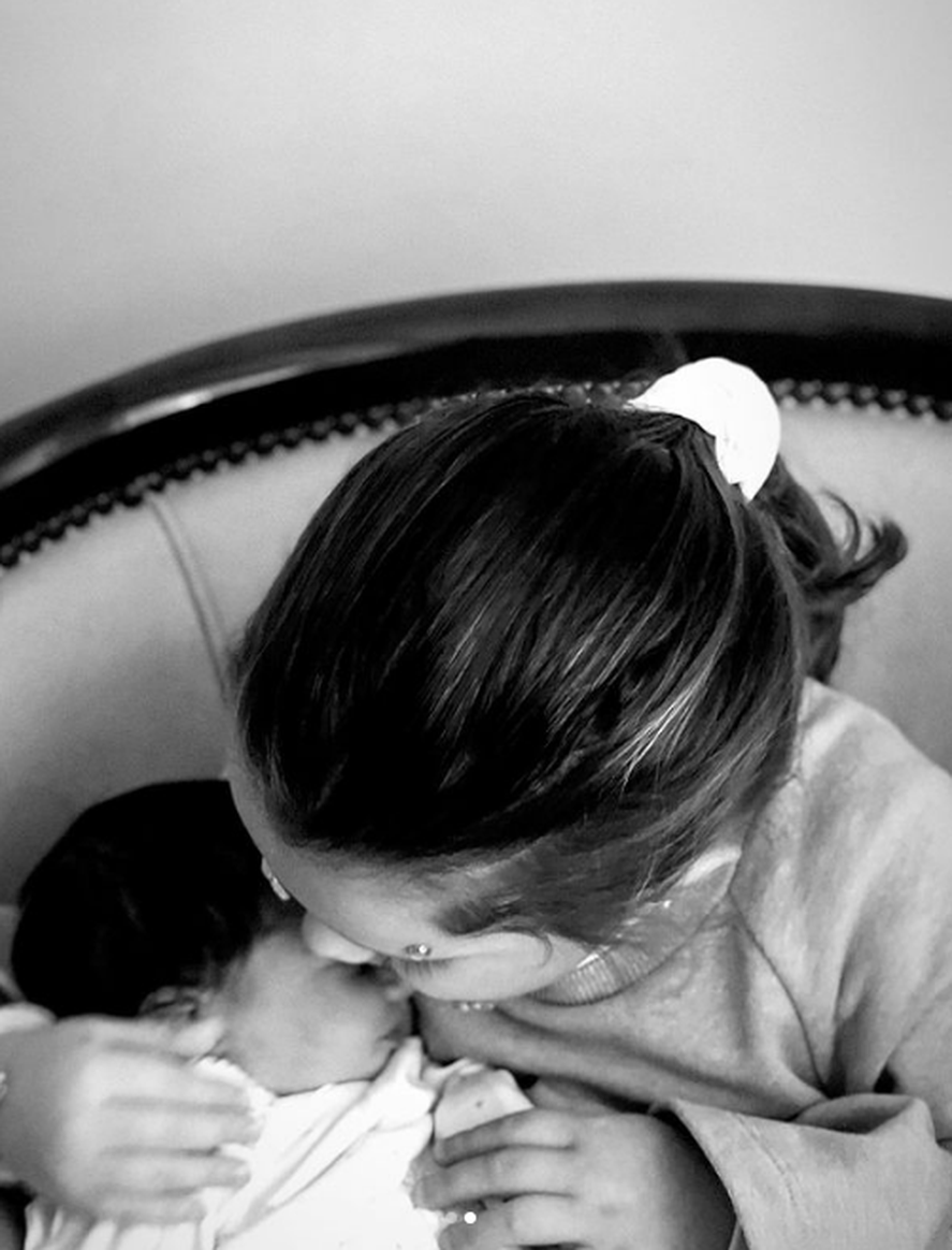 Las Hermanas Ines y Emilia