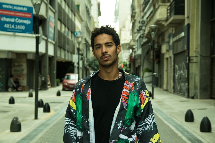 Juane Pelegrín, que en agosto se presenta en La Plata,  publicó una nueva sesión en vivo que contiene cinco canciones.