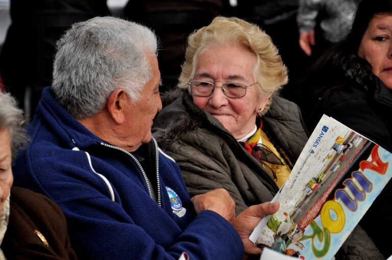 Evalúan otorgar un bono a jubilados y pensionados