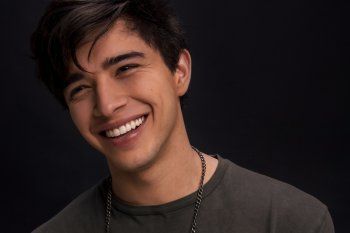 julian serrano dijo que se quiere ir del pais y genero polemica