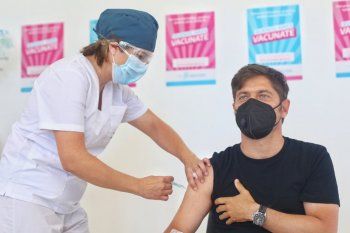 Kicillof aseguró hoy que con la segunda dosis de la vacuna Sputnik V crecieron los anticuerpos que comenzó a generar con la aplicación de la primera dosis.