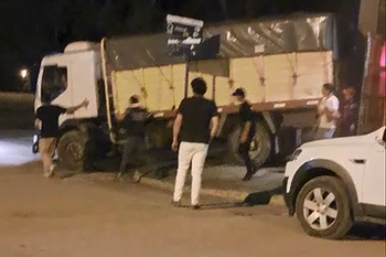 orense: lo echaron del boliche y le tiro el camion encima