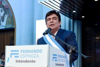 La Matanza: Espinoza otorgó un aumento del 32% a sus empleados municipales