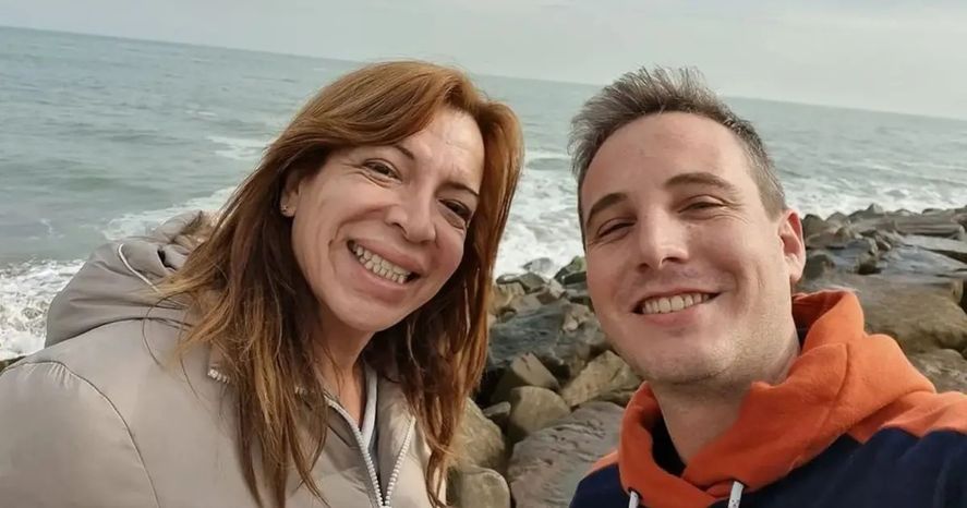  Lizy Tagliani y Sebastián Nebot dieron el "sí" en el registro civil de Berazategui y la conductora no pudo contener sus lágrimas de emoción.