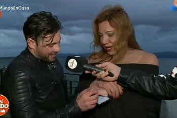 Leo Alturria sorprendió a Lizzy Tagliani con un anillo al aire de Por el mundo en casa