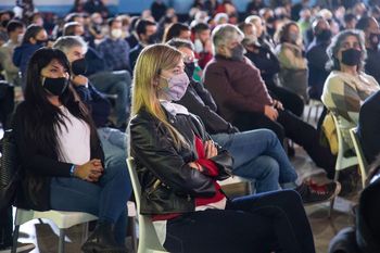 Lucía Klug, la diputada provincial electa que fue reprimida y detenida 