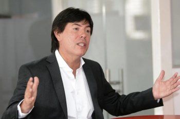 Juan Manuel Lugones fue denunciado en febrero de este año por una mujer policía