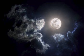 octubre viene con dos lunas llenas y una super luna nueva