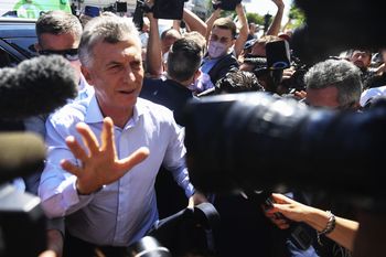 revocaron la prohibicion y mauricio macri podra salir del pais