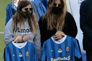 Dalma y Gianinna Maradona quieren saber cómo fue que se produjo la muerte de Diego 