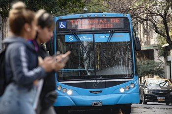 tras el conflcito en los trenes, advierten que manana podria no haber colectivos